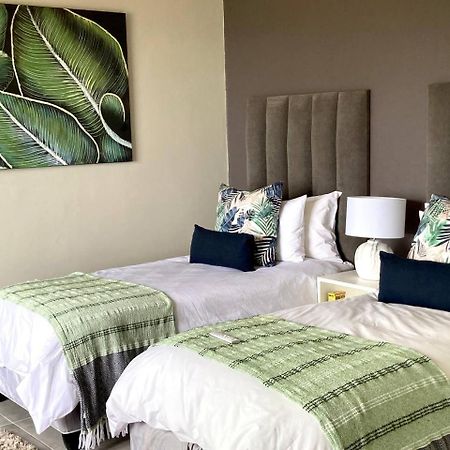 Ocean Rocks Villa, Umhlanga Durban Ngoại thất bức ảnh